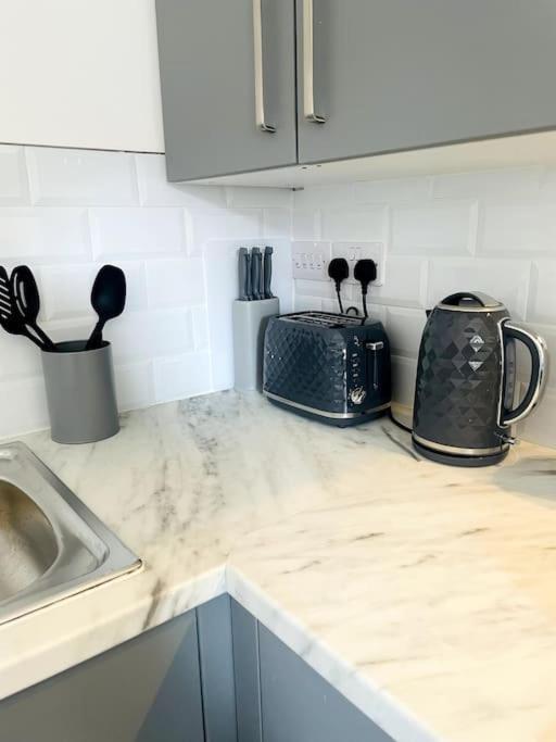 #4Bs 1 Bed Serviced Apartment Derby Kültér fotó